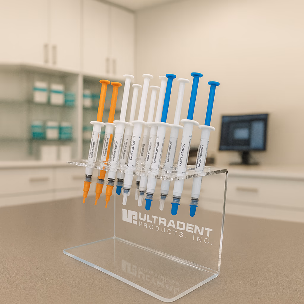 Display acrílico celebrando conquistas corporativas no PDV